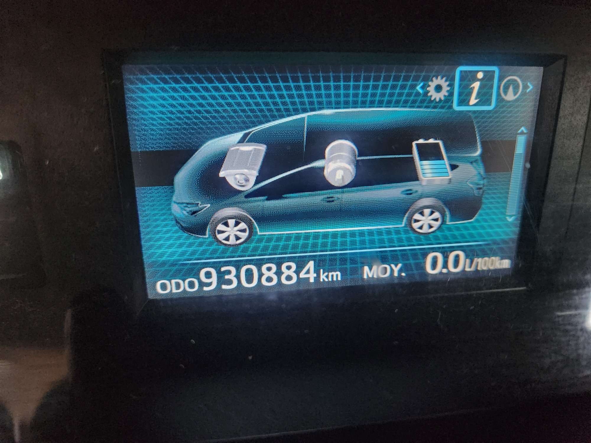 Toyota Prius de 930000km avec le bio éthanol E85 a Bordeaux